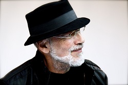 Ra with hat nl